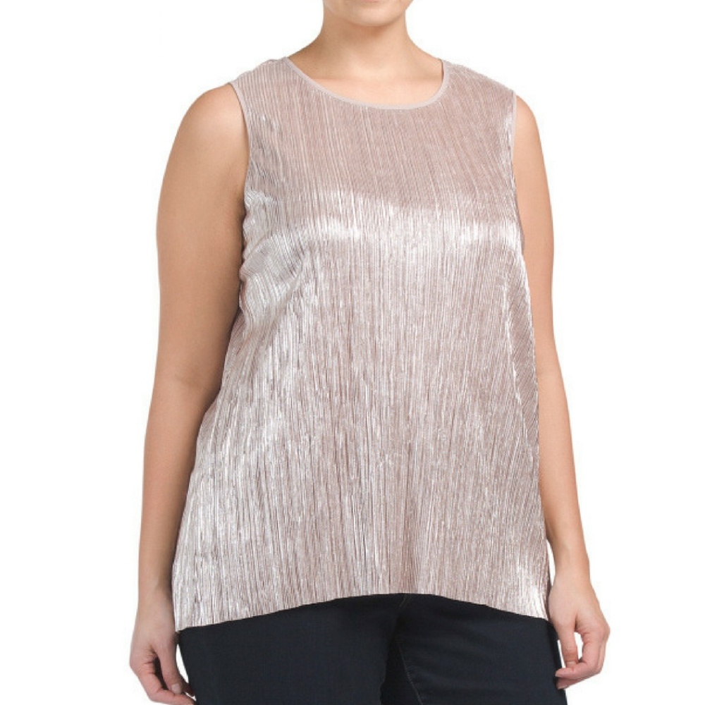 NWT! Vince Camuto Plus Crushed Foil Pleated Top